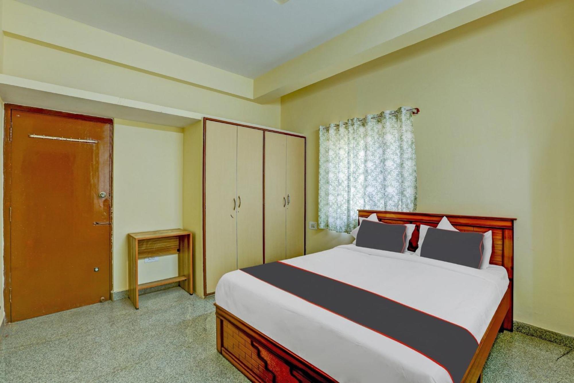 Collection O Relax Stay Apartments Бангалор Экстерьер фото